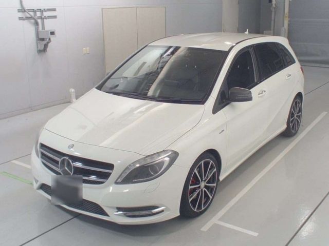 10212 Mercedes benz B class 246242 2012 г. (CAA Chubu)